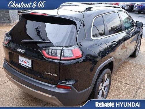 Diamond Black Crystal Pearlcoat 2020 Jeep Cherokee Limited