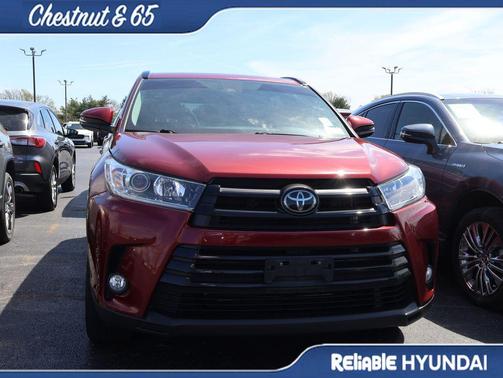 Salsa Red Pearl 2017 Toyota Highlander SE