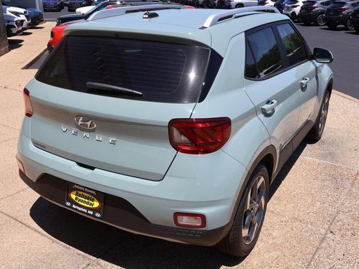 Mirage Green 2026 Hyundai VENUE SEL