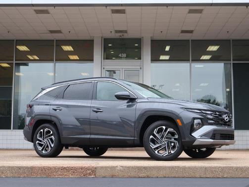 Ecotronic Gray 2026 Hyundai TUCSON SEL Plus
