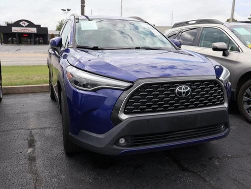2023 Toyota Corolla Cross XLE