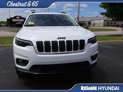 Bright White 2023 Jeep Cherokee Altitude