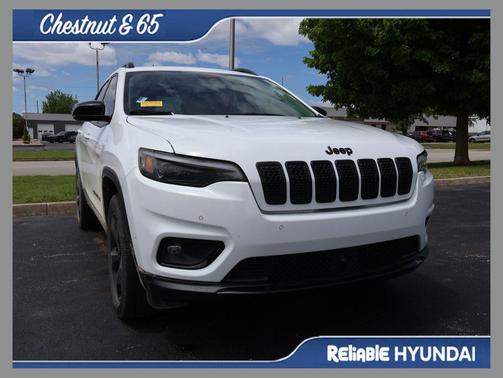 Bright White 2023 Jeep Cherokee Altitude