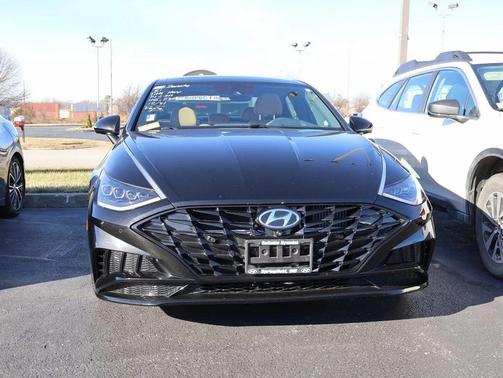 2021 Hyundai SONATA Limited