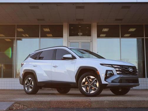 2026 Hyundai TUCSON Hybrid SEL