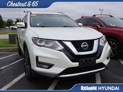 Pearl White Tricoat 2020 Nissan Rogue SL