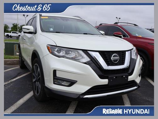 Pearl White Tricoat 2020 Nissan Rogue SL
