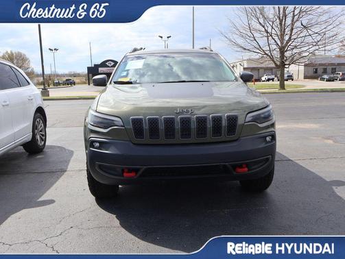 Olive Green Pearlcoat 2019 Jeep Cherokee Trailhawk