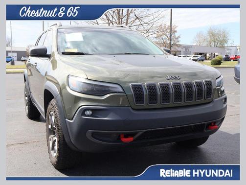 Olive Green Pearlcoat 2019 Jeep Cherokee Trailhawk