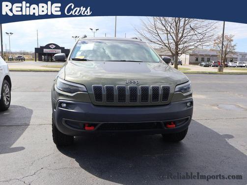 Olive Green Pearlcoat 2019 Jeep Cherokee Trailhawk