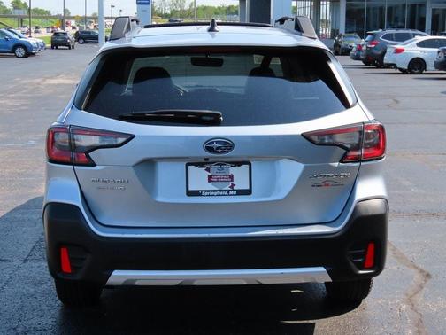 Photo 3 of 55 of 2020 Subaru Outback Limited
