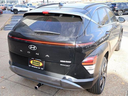 Abyss Black Pearl 2026 Hyundai KONA Limited