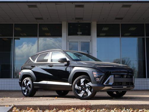 Abyss Black Pearl 2026 Hyundai KONA Limited
