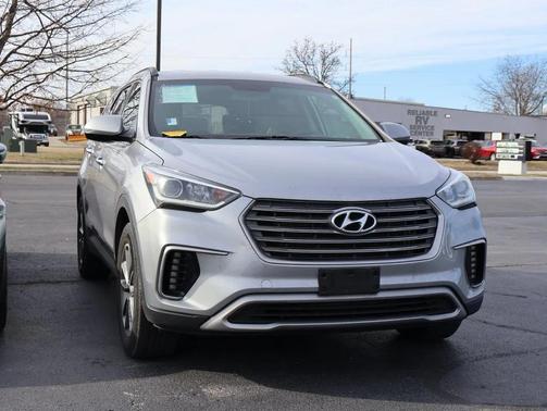 2018 Hyundai SANTA FE SE