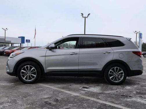 2018 Hyundai SANTA FE SE