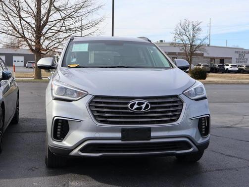 2018 Hyundai SANTA FE SE