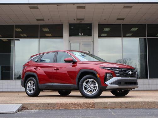 Ultimate Red 2025 Hyundai TUCSON SE
