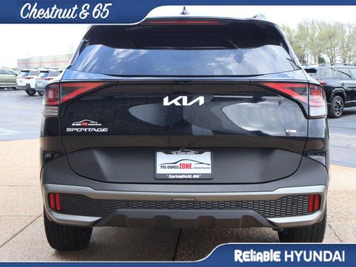 Ebony Black 2024 Kia Sportage X-Line
