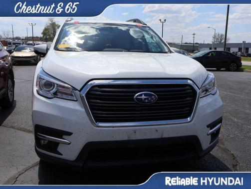 Crystal White Pearl 2022 Subaru Ascent Limited 8-Passenger