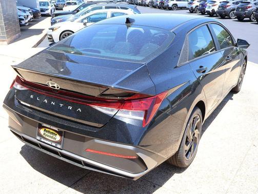 Abyss Black 2026 Hyundai ELANTRA Sport