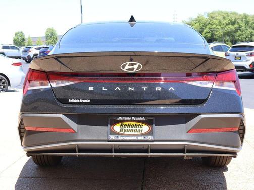 Abyss Black 2026 Hyundai ELANTRA Sport