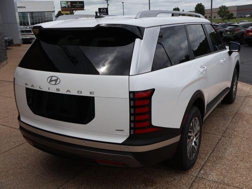 Creamy White Pearl 2026 Hyundai PALISADE SEL 8P