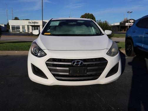 2016 Hyundai Elantra GT Base