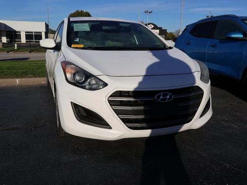 2016 Hyundai Elantra GT Base
