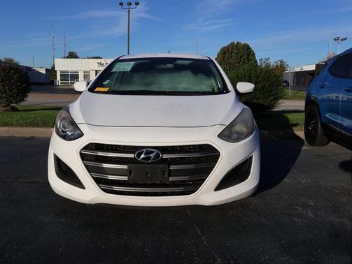 2016 Hyundai Elantra GT Base