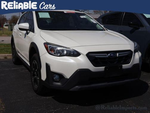 Crystal White Pearl 2022 Subaru Crosstrek Premium