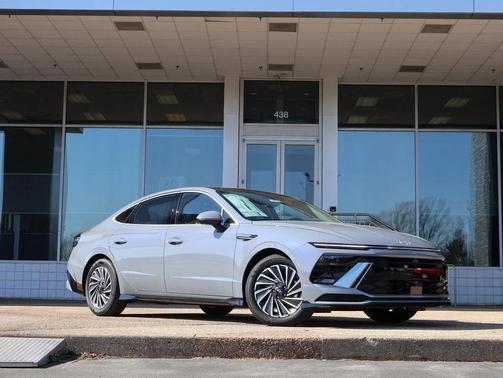 2026 Hyundai SONATA Hybrid Limited