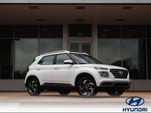 Lunar White 2026 Hyundai VENUE SEL