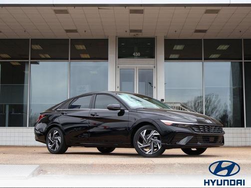 Abyss Black 2026 Hyundai ELANTRA Limited