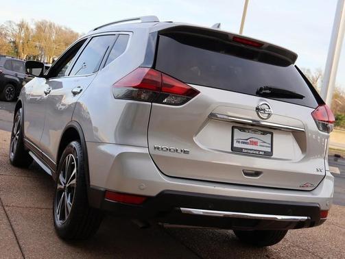 2020 Nissan Rogue SV