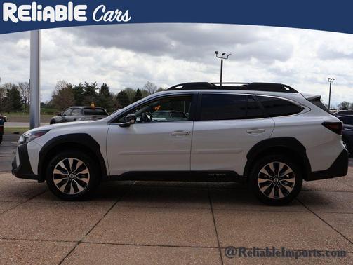 Crystal White Pearl 2023 Subaru Outback Limited