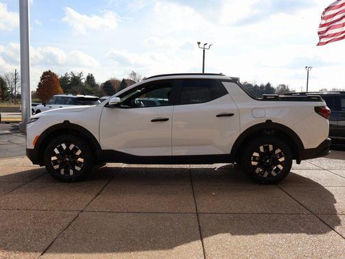Atlas White 2026 Hyundai SANTA CRUZ SEL