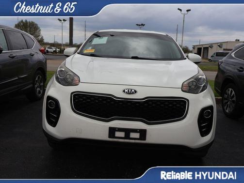 Clear White 2019 Kia Sportage LX