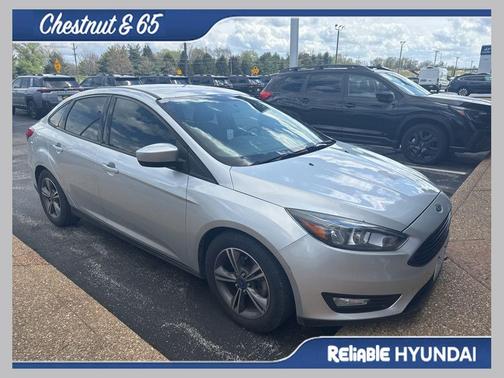 Ingot Silver 2018 Ford Focus SE