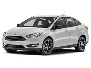 Ingot Silver 2018 Ford Focus SE
