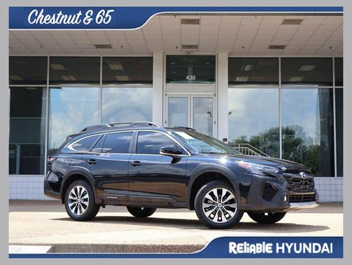 Crystal Black Silica 2023 Subaru Outback Limited
