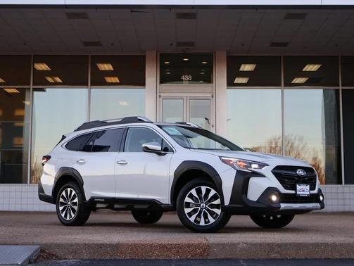 2023 Subaru Outback Touring