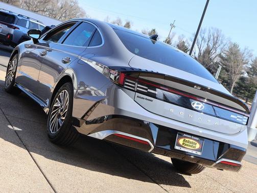 2026 Hyundai SONATA Hybrid SE