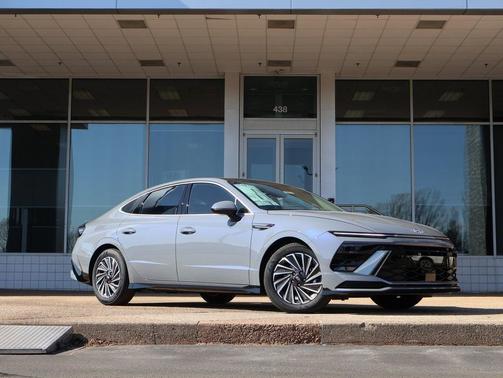 2026 Hyundai SONATA Hybrid SE