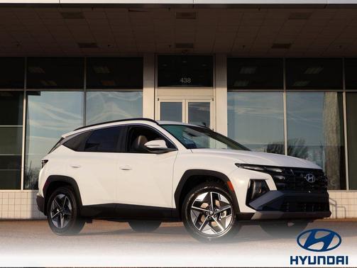 Serenity White Pearl 2026 Hyundai TUCSON SEL Premium