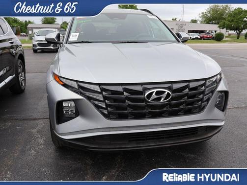 Shimmering Silver 2023 Hyundai TUCSON SEL