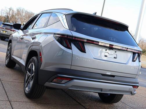 Shimmering Silver 2026 Hyundai TUCSON Hybrid SEL Convenience
