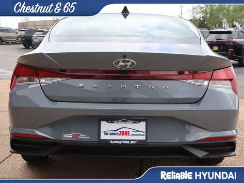 2022 Hyundai ELANTRA SEL