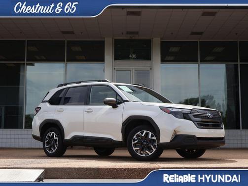 Crystal White Pearl 2025 Subaru Forester Premium