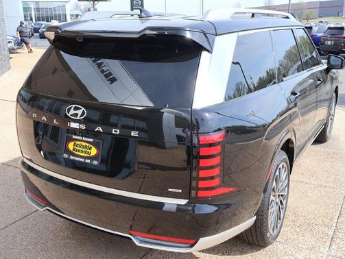 Abyss Black Pearl 2026 Hyundai Palisade Hybrid Calligraphy