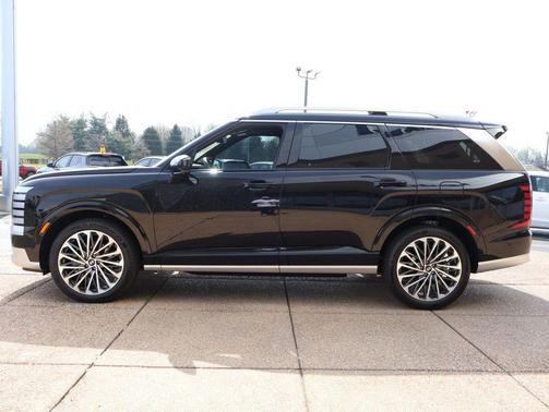Abyss Black Pearl 2026 Hyundai Palisade Hybrid Calligraphy